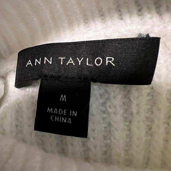 NWT Ann Taylor Mixed Stitch Ruffled sweater Size M - Picture 7 of 8